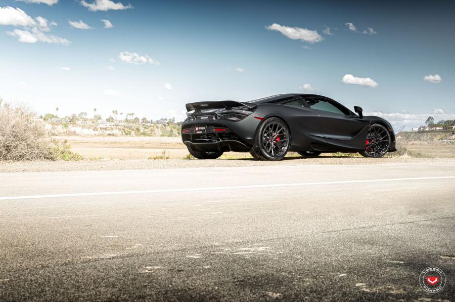  McLaren 720S on Vossen Wheels (M-X3) 2018 года  (фото 8 из 14)